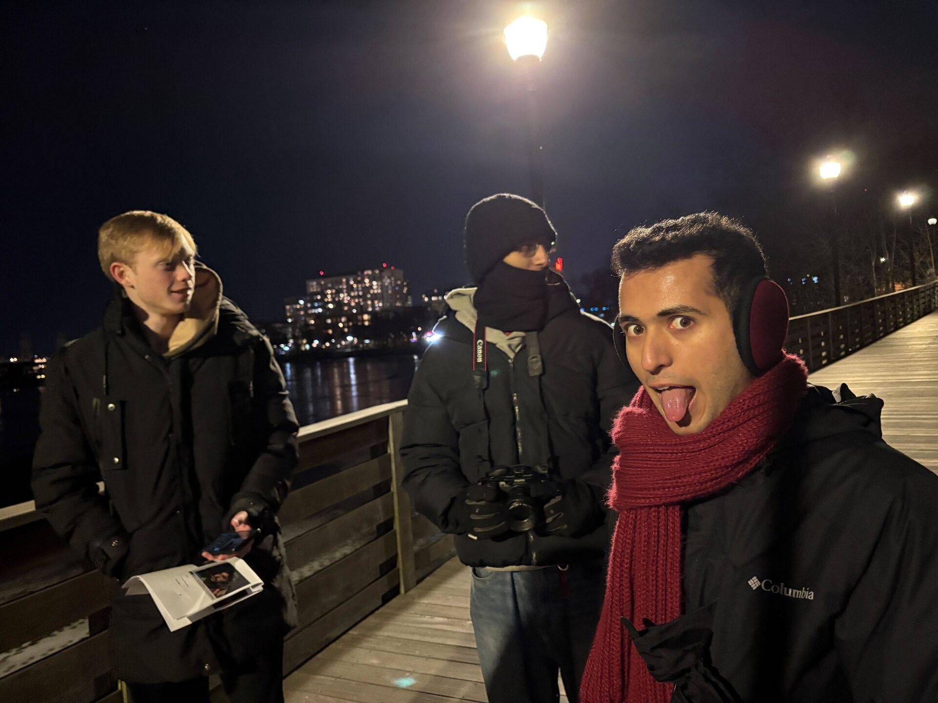 Behind the scenes on Balloon Girl — still 9 of 14