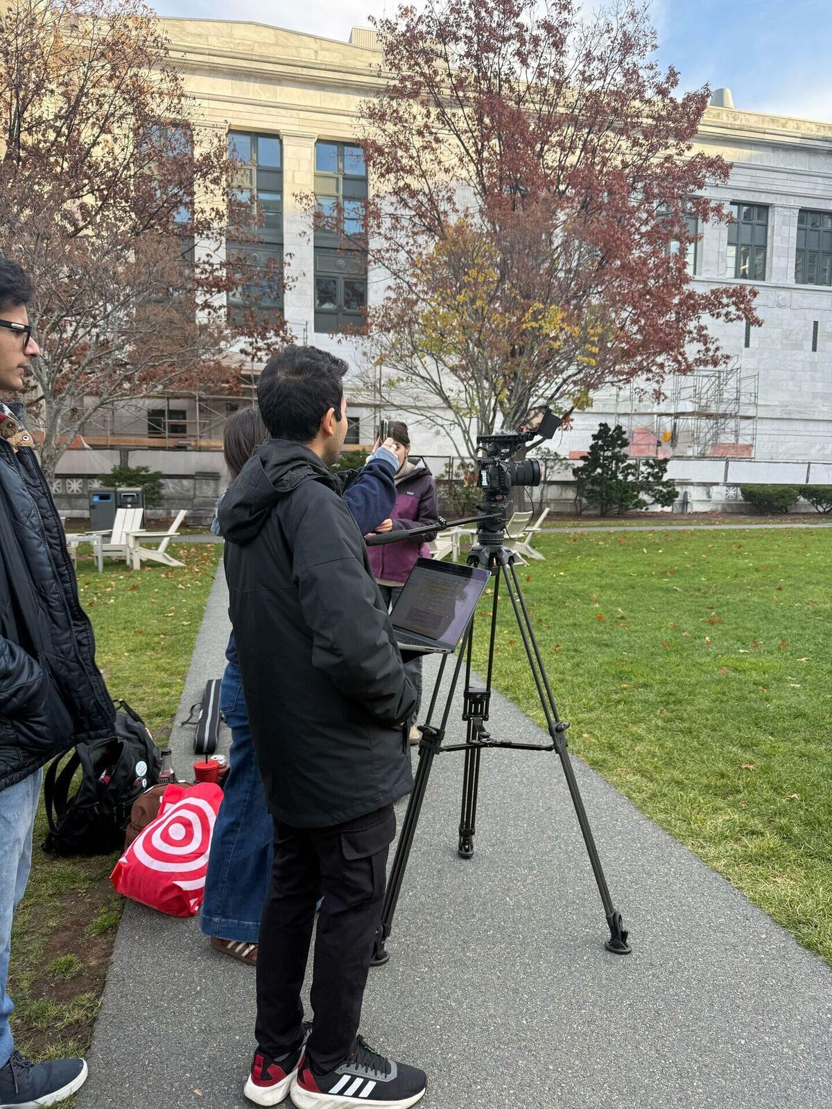 Behind the scenes on Envy — 24 Hour — still 9 of 12