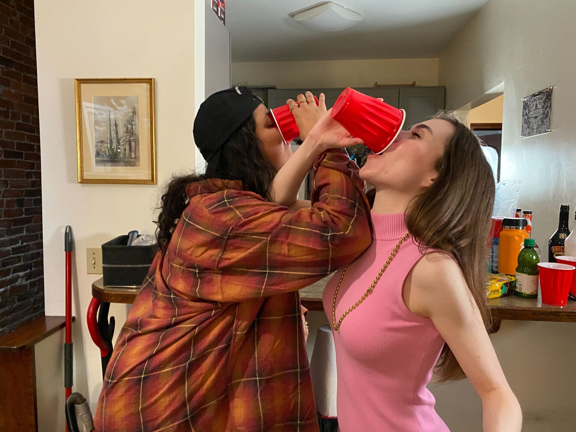 Behind the scenes on Eve — still 14 of 15