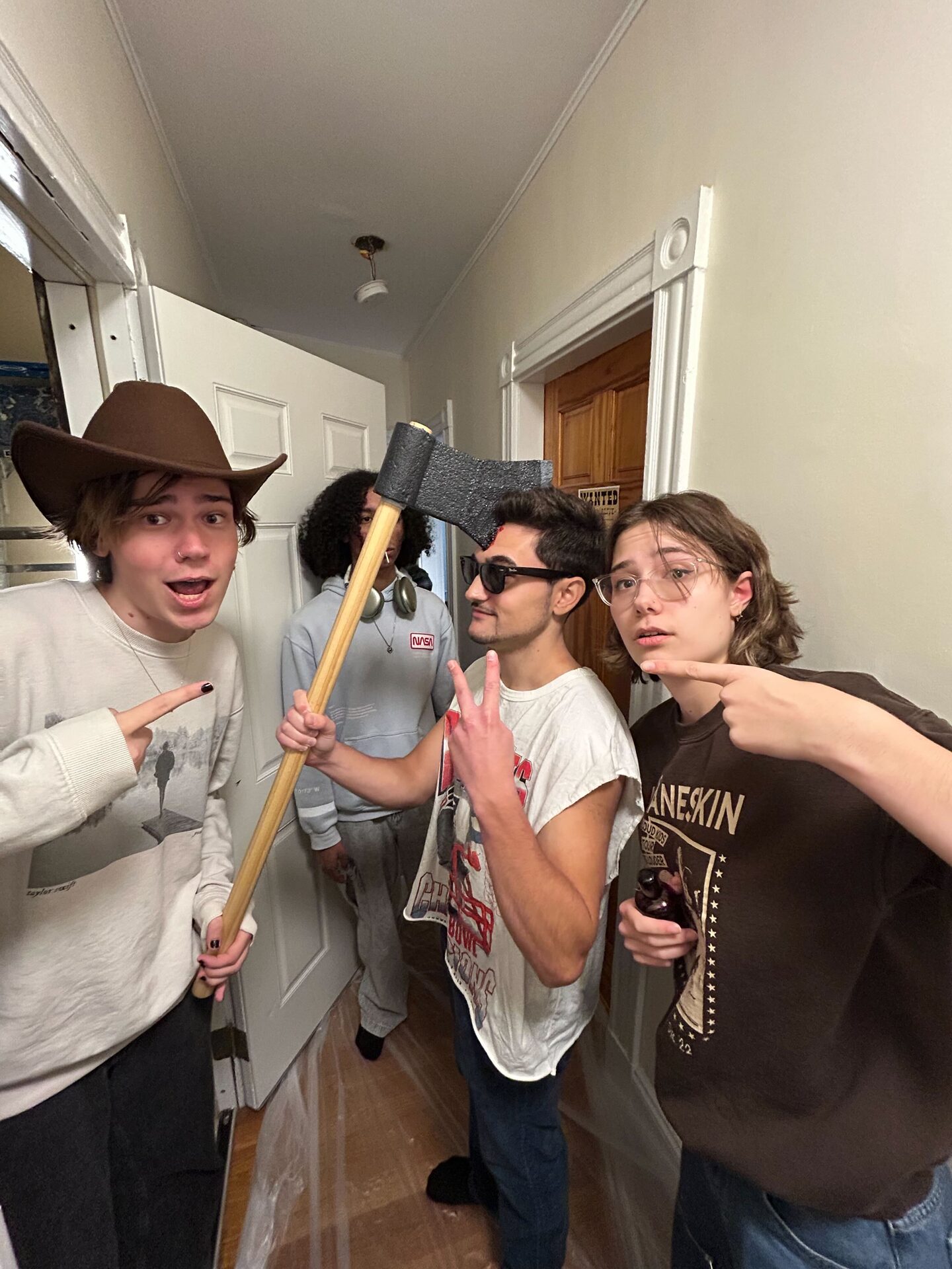 Behind the scenes on Mr. Bones: Halloween Special 3 — still 3 of 35