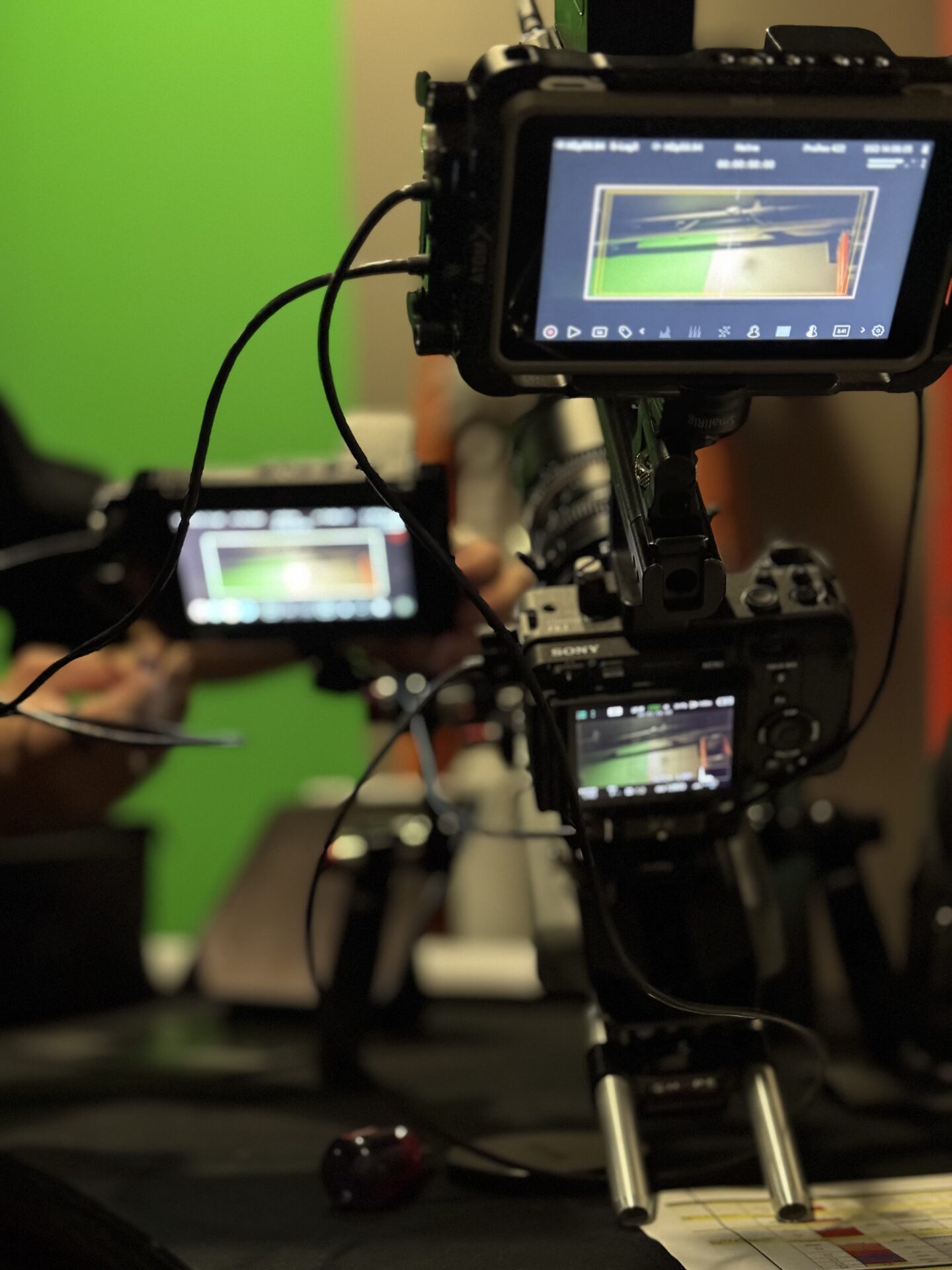Behind the scenes on Taste — still 17 of 18
